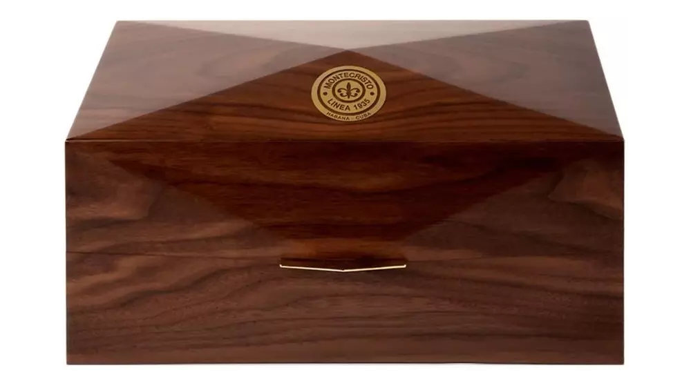 умидор Montecristo Linea 1935 brown 60 cig