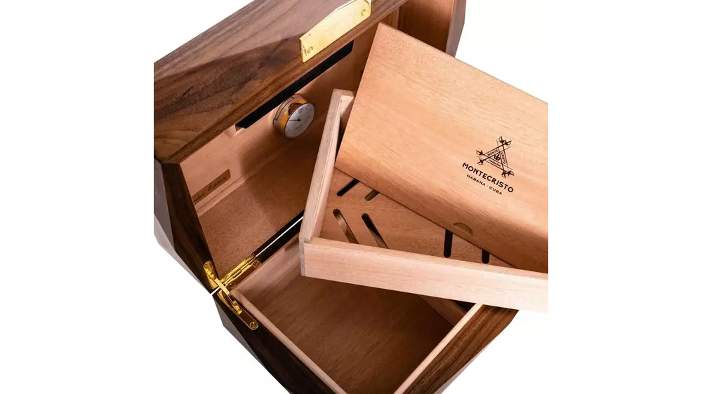 умидор Montecristo Linea 1935 brown 60 cig