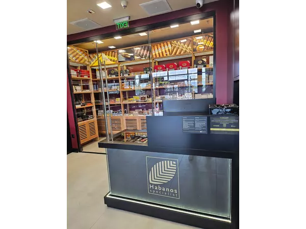 Нов бутик Premium Cigars&Tobacco на Летище София