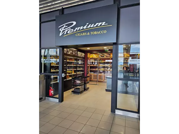 Нов бутик Premium Cigars&Tobacco на Летище София